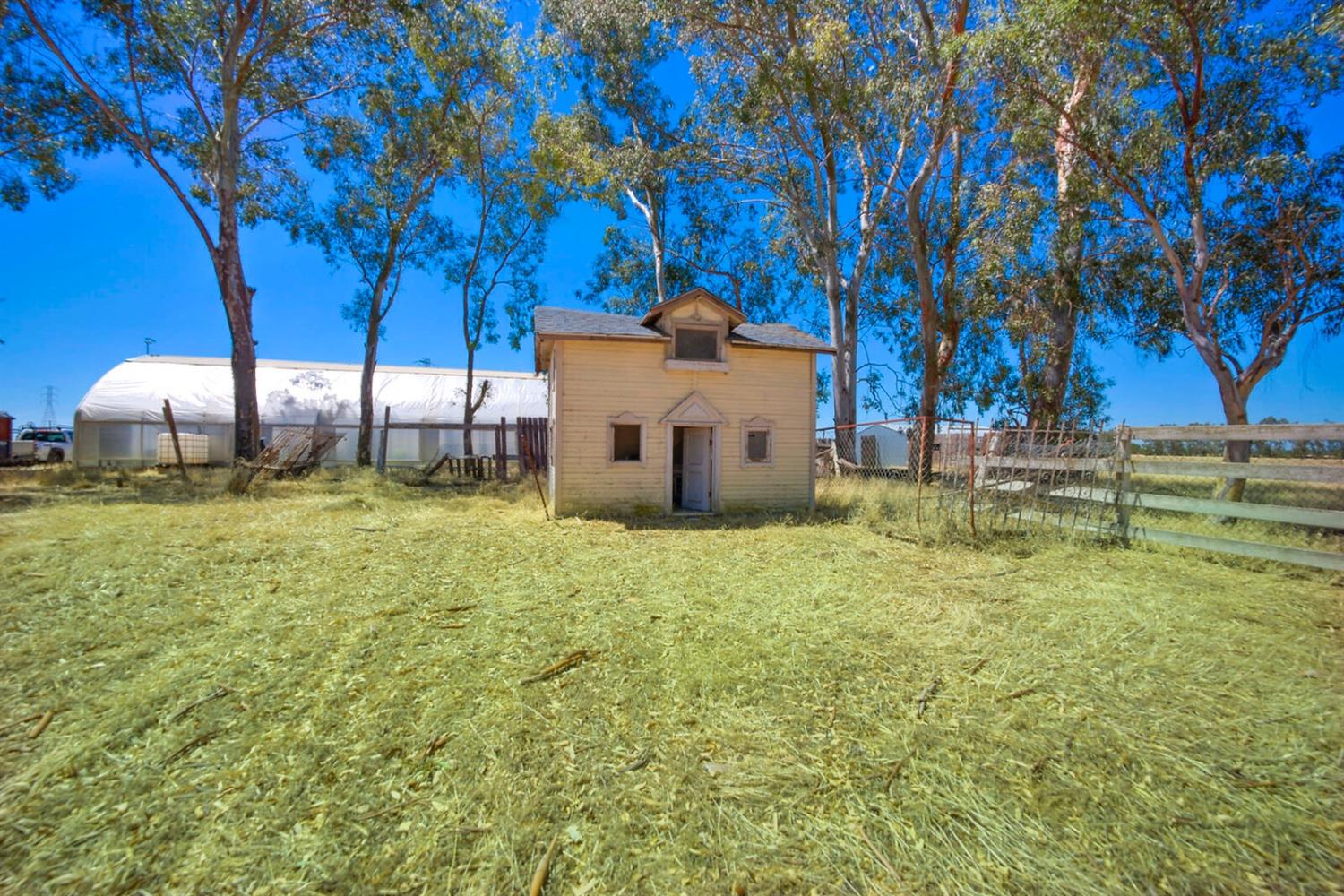 4427 East Catlett Road Lincoln, CA 95648 - Photo 38 of 51 a house view with a garden space