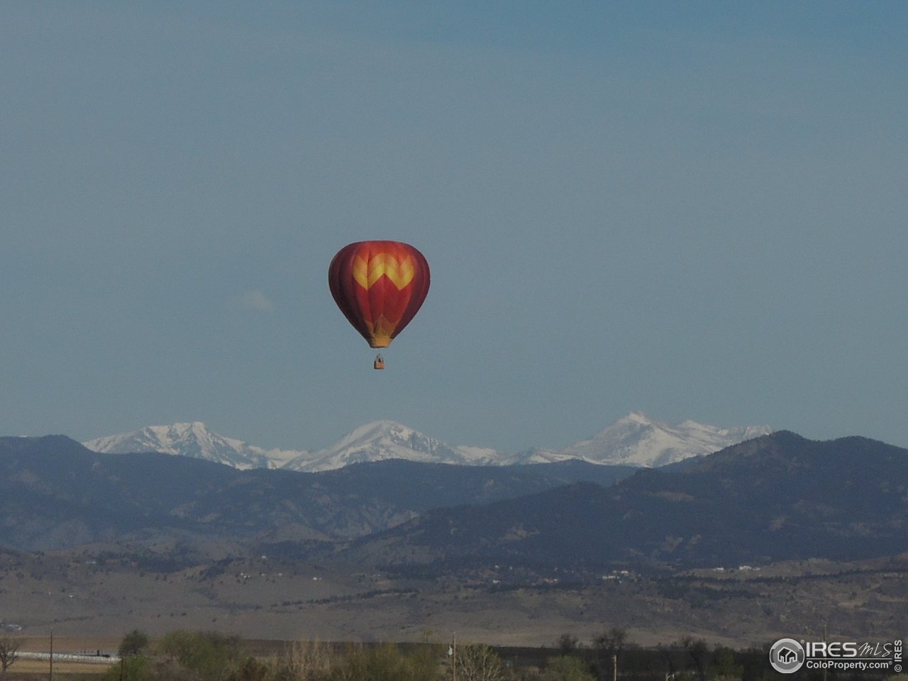 11840 Wasatch Road Longmont, CO 80504 - Photo 35 of 38 a view of a sky from the mountains