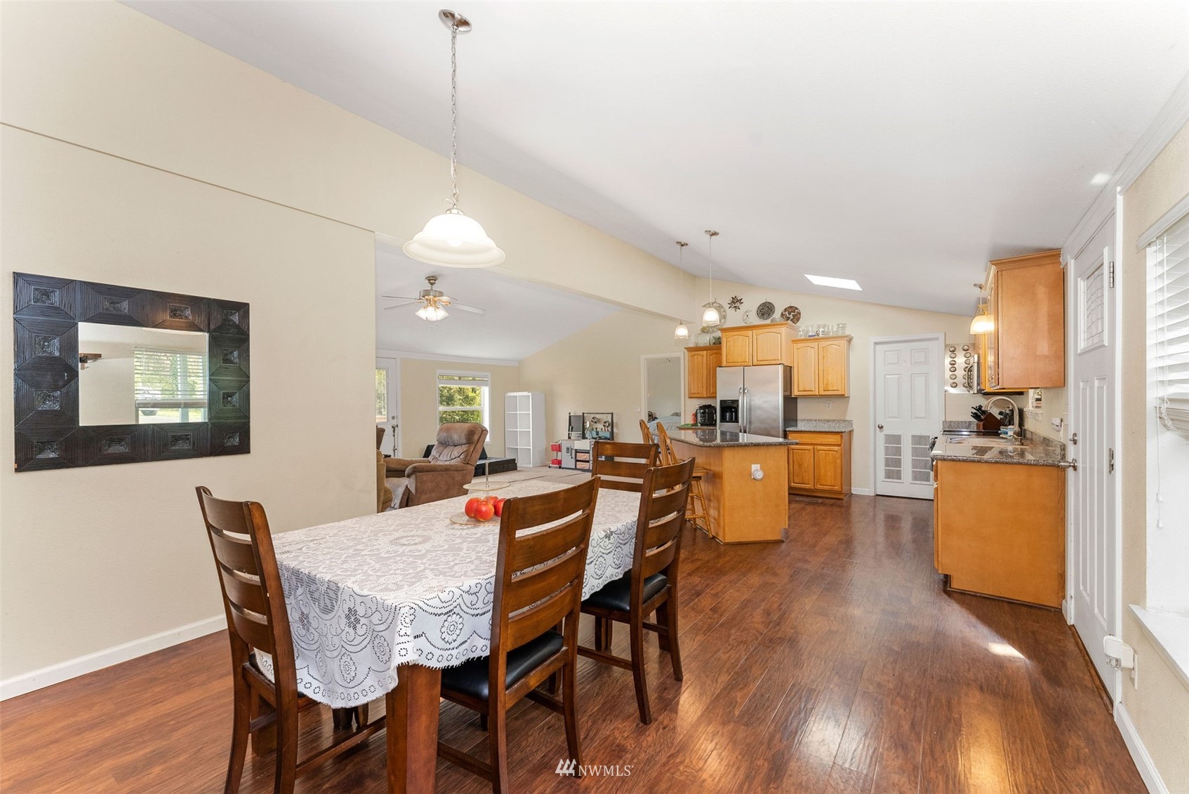 161 Northeast Newkirk Road Belfair, WA 98528 - Photo 9 of 20 Gallery Image 9