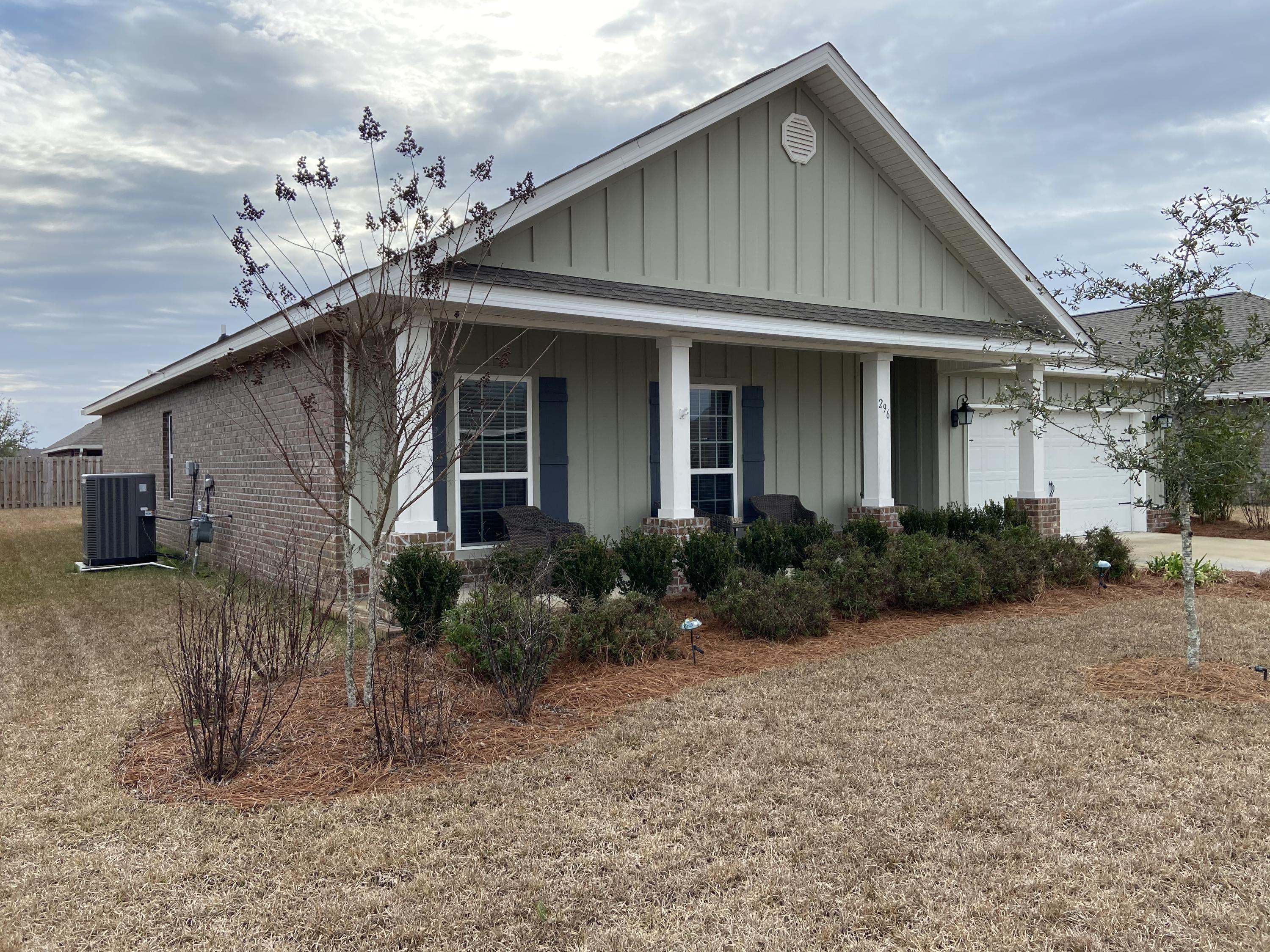 296 Lottie Loop Freeport, FL 32439 - Photo 1 of 12 IMG_0059