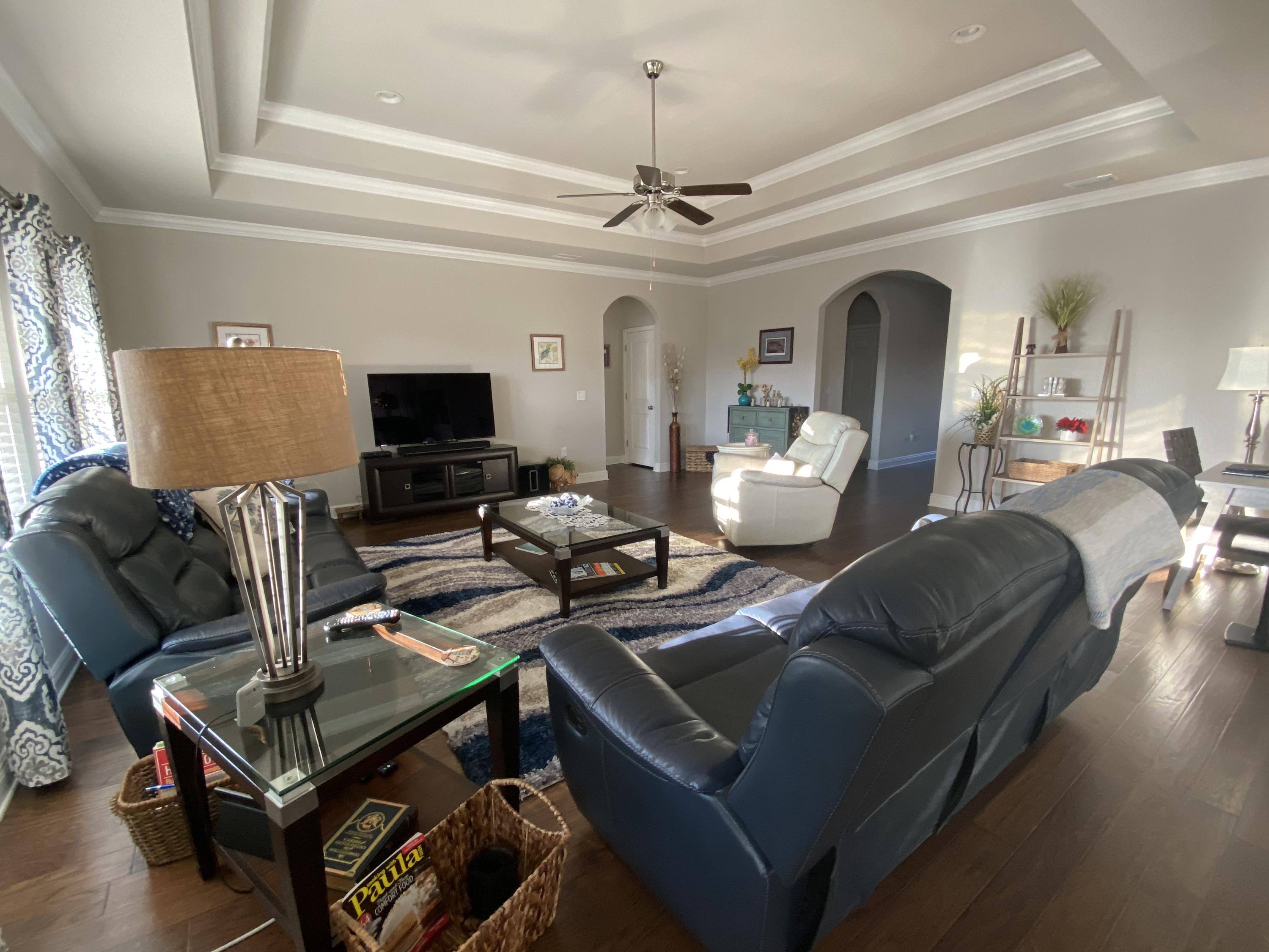 296 Lottie Loop Freeport, FL 32439 - Photo 2 of 12 IMG_0053
