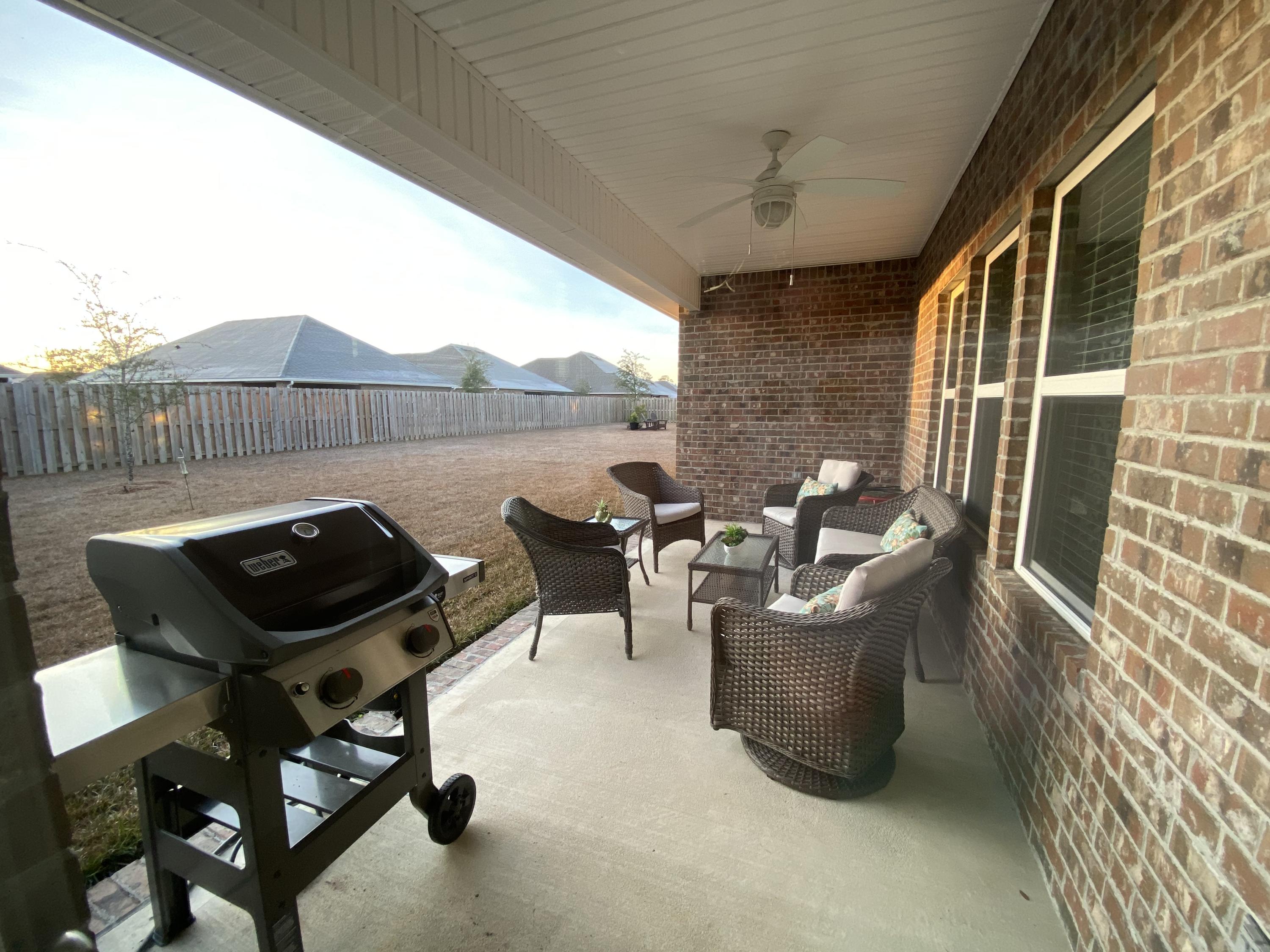 296 Lottie Loop Freeport, FL 32439 - Photo 5 of 12 IMG_0057
