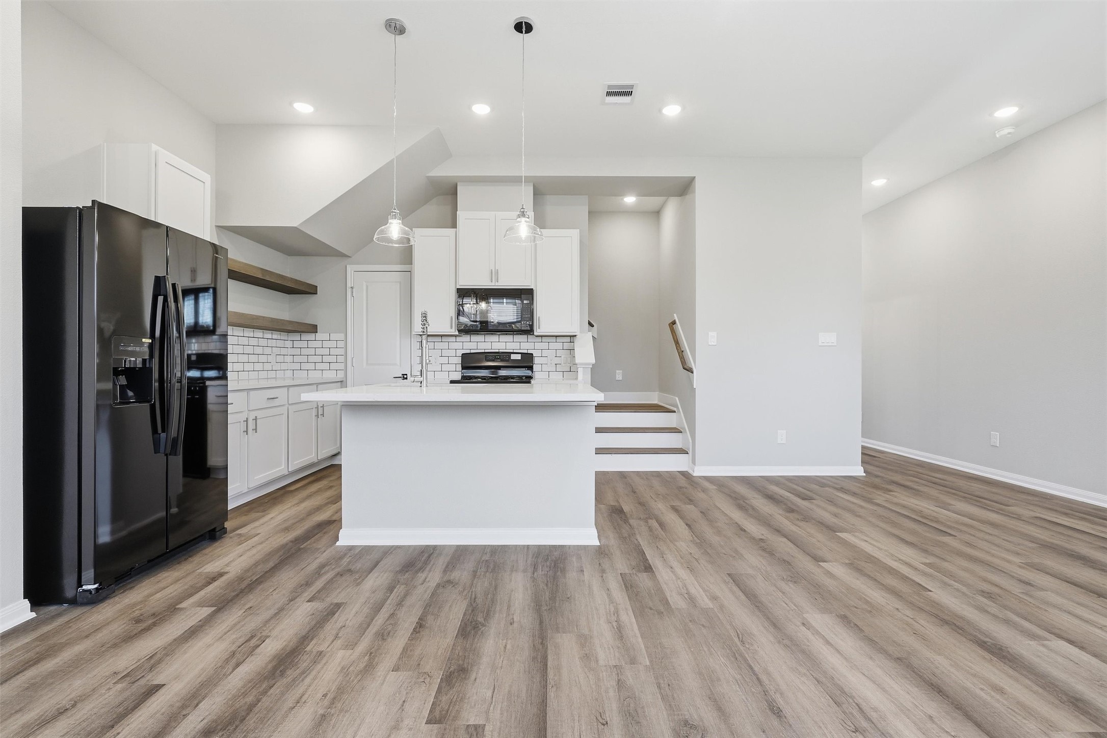 9914 Clark Road Houston, TX 77076 - Photo 45 of 50