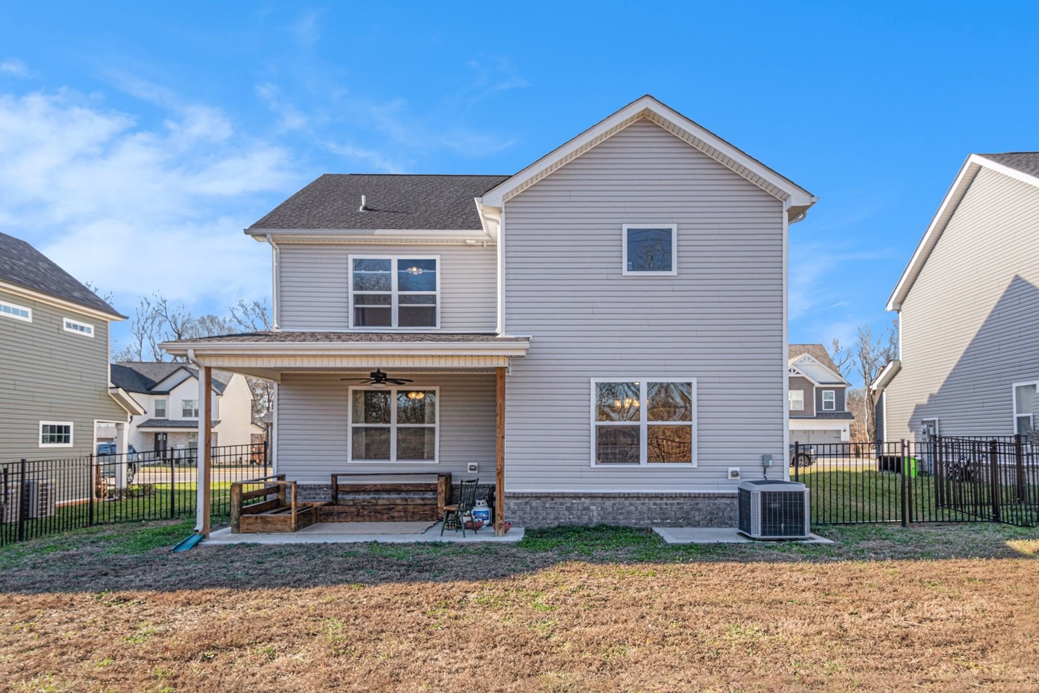 786 Limestone Way Clarksville, TN 37043 - Photo 28 of 29 a front view of a house with garden