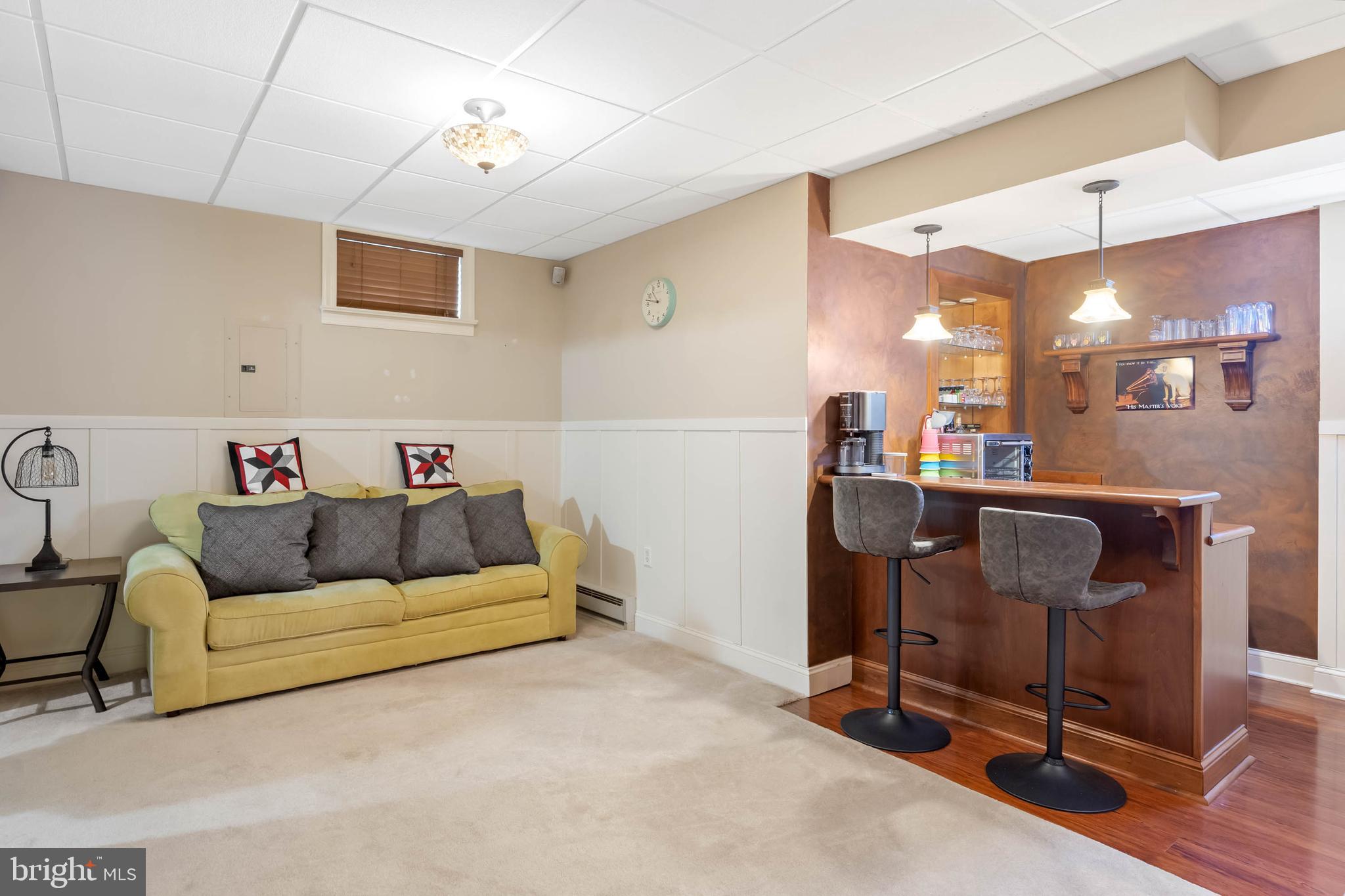 28344 River Road Seaford, DE 19973 - Photo 31 of 62 a living room with furniture and a mirror