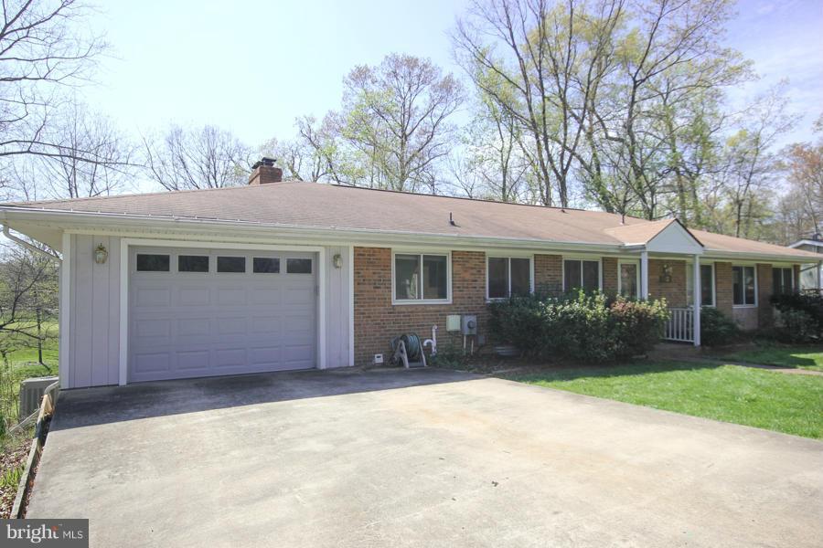 11427 Hook Road Reston, VA 20190 - Photo 1 of 24 Exterior (Front)