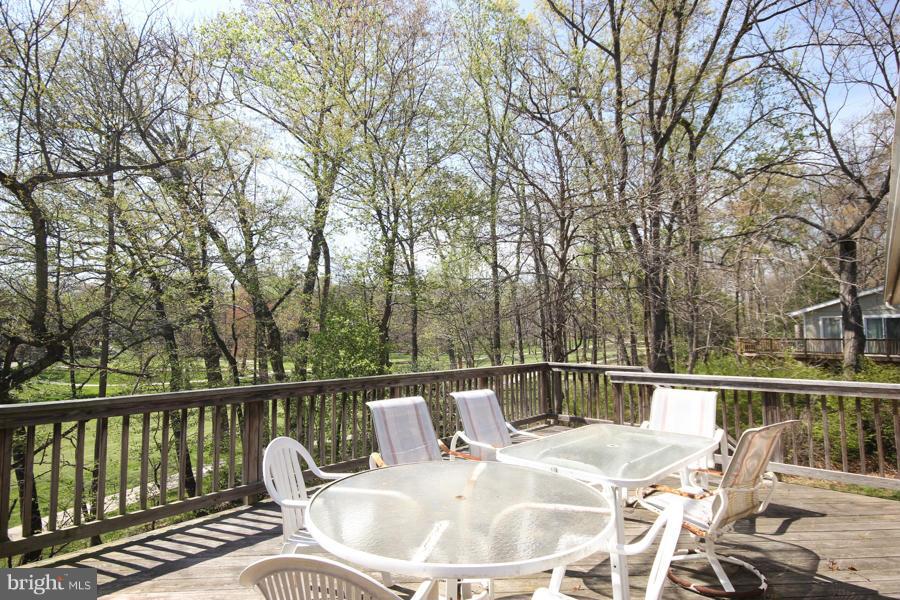 11427 Hook Road Reston, VA 20190 - Photo 23 of 24 Exterior (Rear)