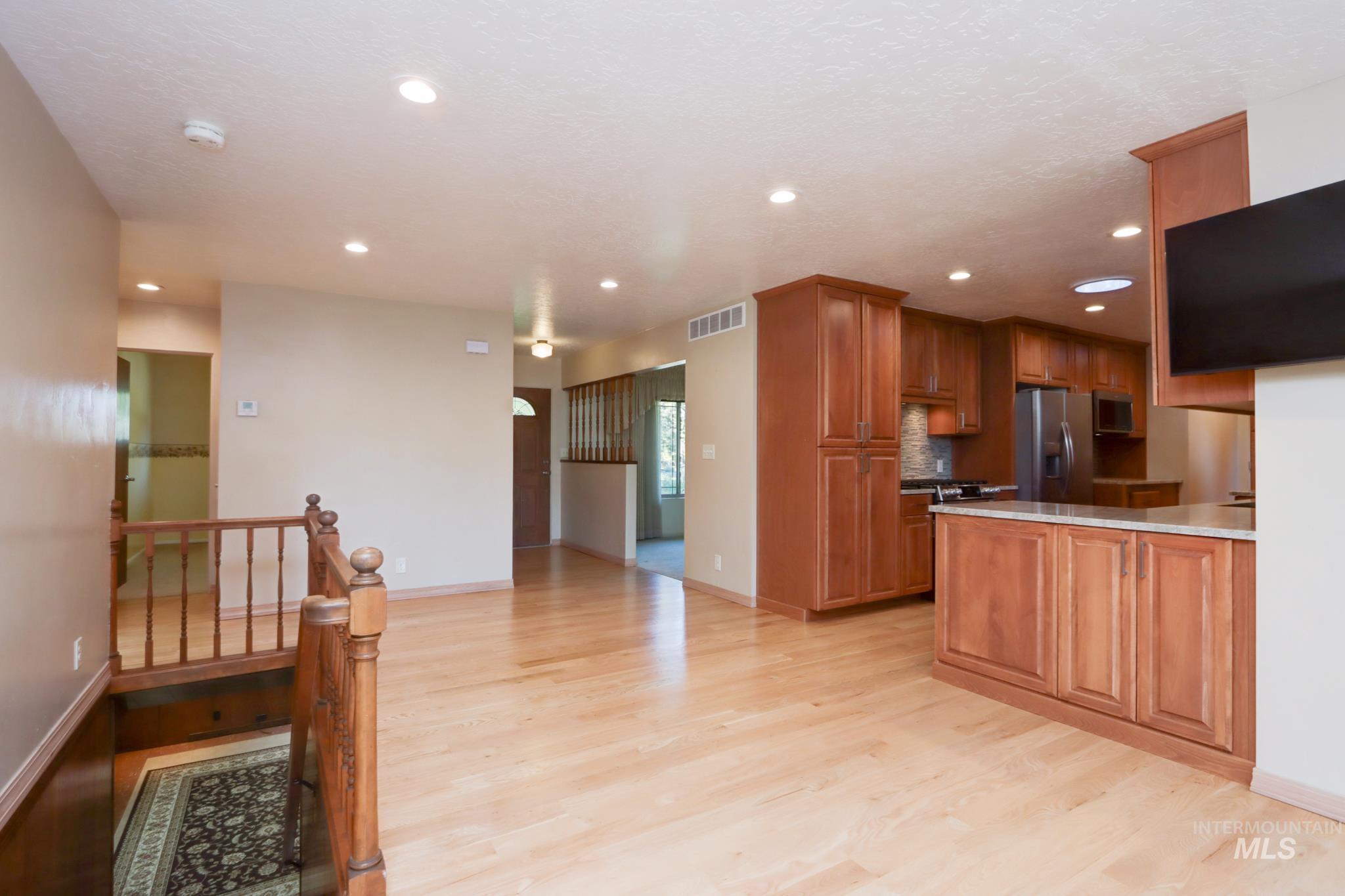 2106 North Cribbens Street Boise, ID 83713 - Photo 6 of 50