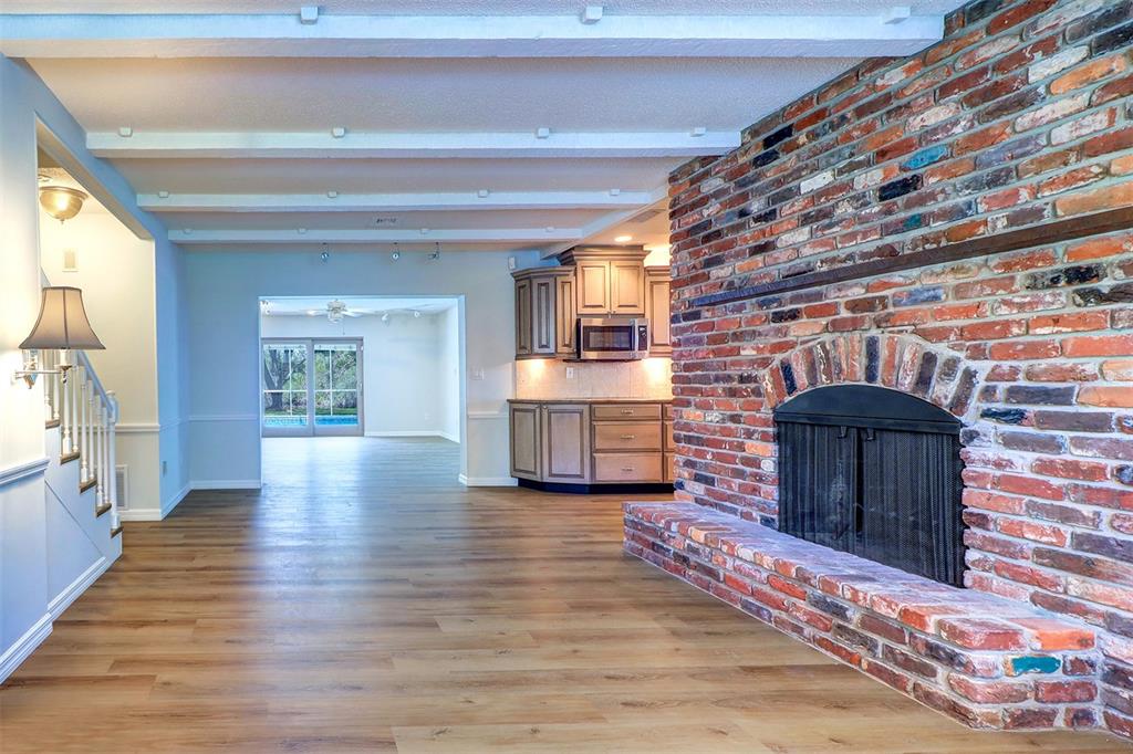 1670 Fox Road Clearwater, FL 33764 - Photo 14 of 55