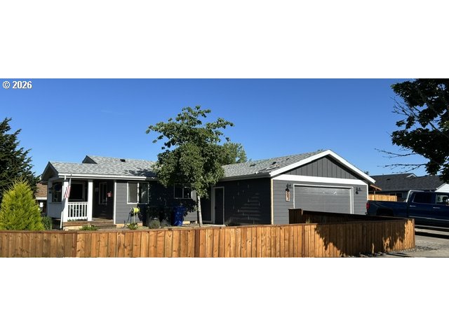 581 Southeast Mountain View Lane Estacada, OR 97023 - Photo 2 of 34