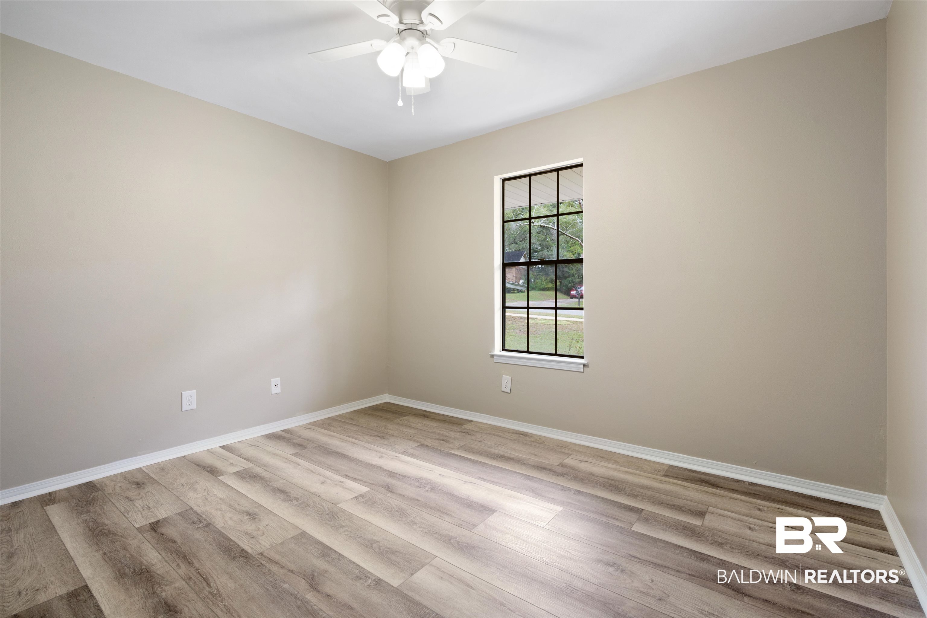 5813 Hanging Moss Court Mobile, AL 36609 - Photo 15 of 24