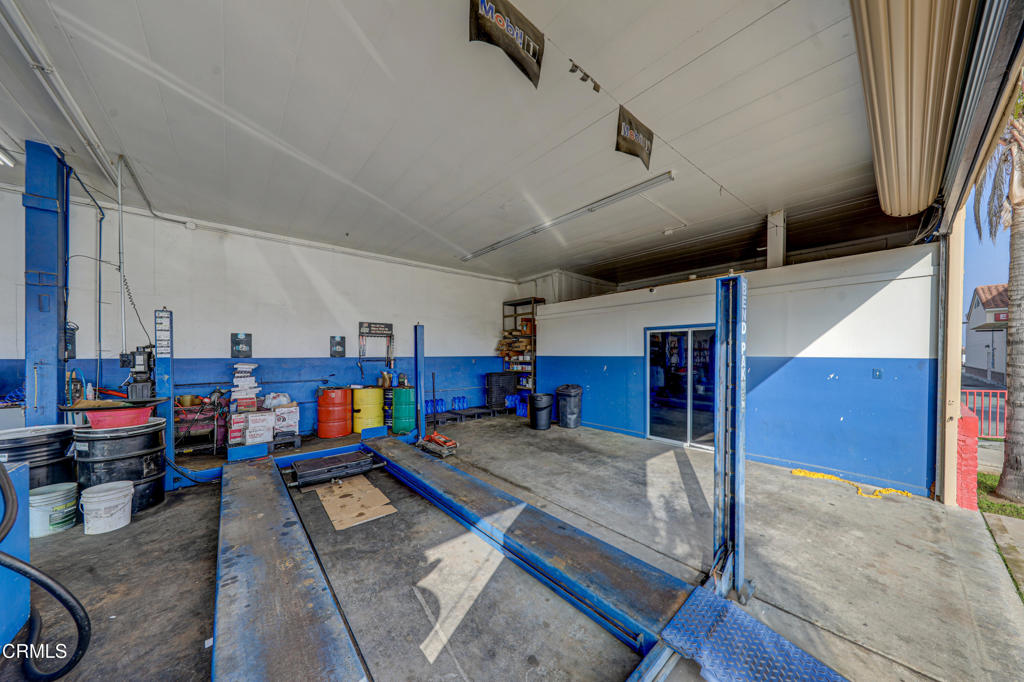 1407 High Street Delano, CA 93215 - Photo 14 of 30 1407 High St_1060_Edit