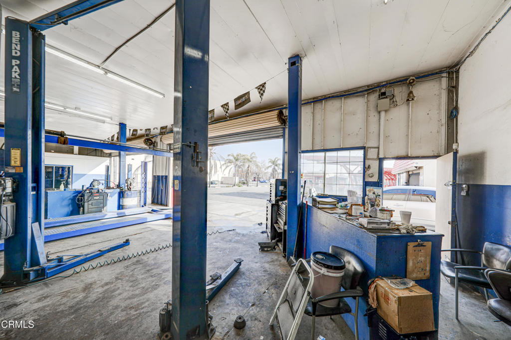 1407 High Street Delano, CA 93215 - Photo 18 of 30 1407 High St_1085_Edit