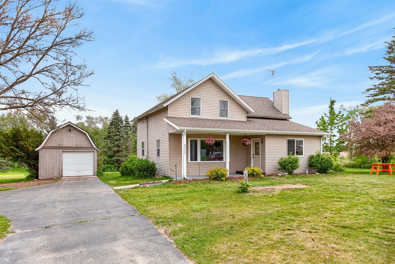 8332 5 Mile Road Mecosta, MI 49332 - Photo 3 of 51