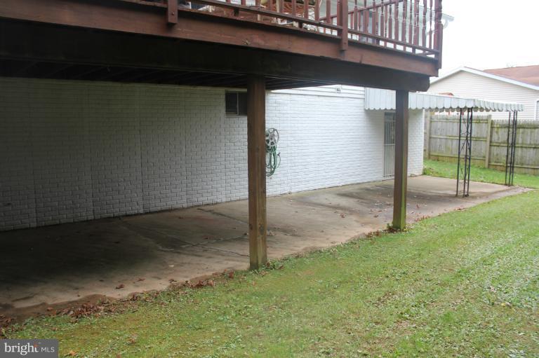 164 Sullivan Road Westminster, MD 21157 - Photo 20 of 27 Patio