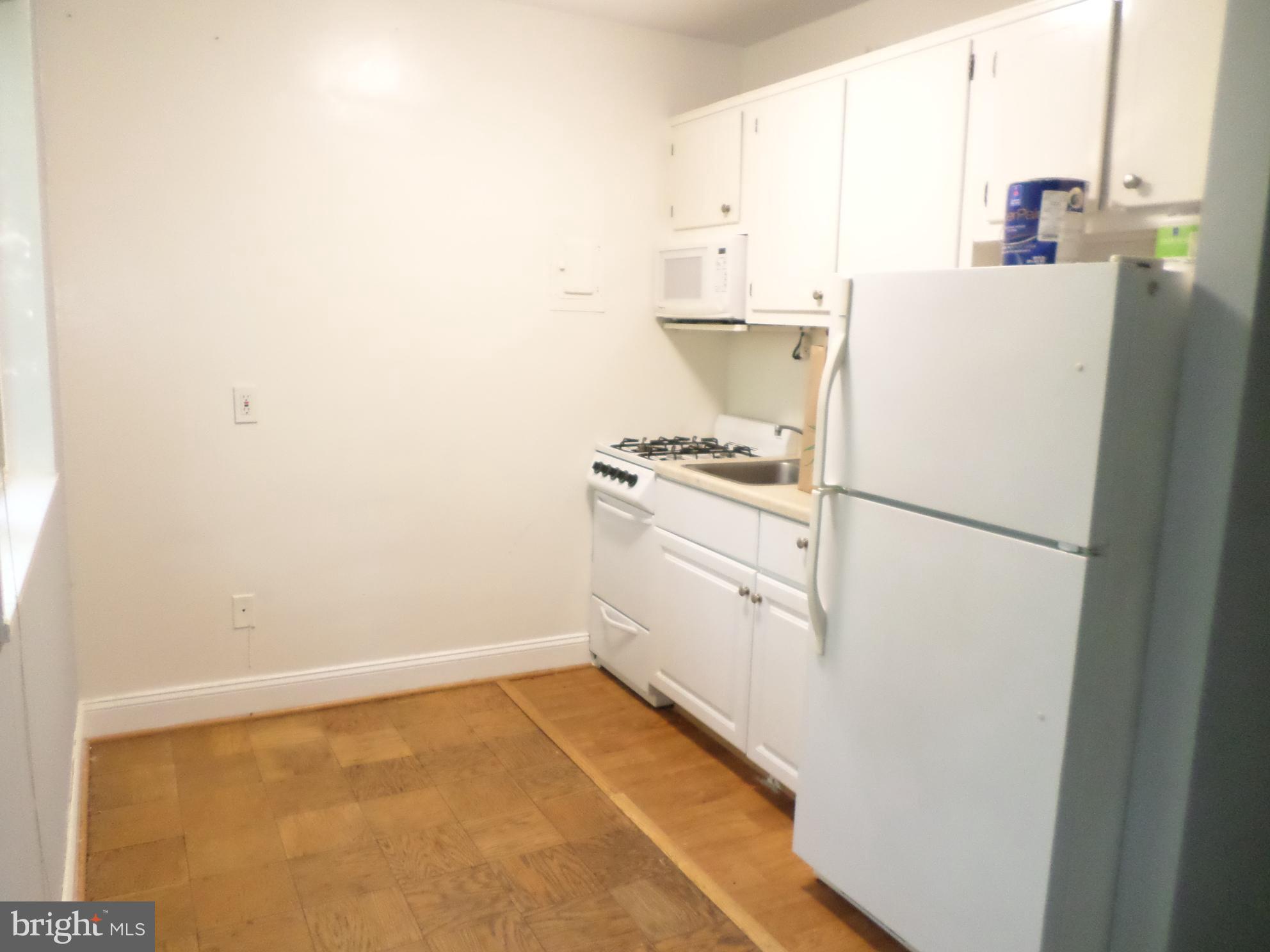 2710 Macomb Street Northwest, Unit 418 Washington, DC 20008 - Photo 7 of 21