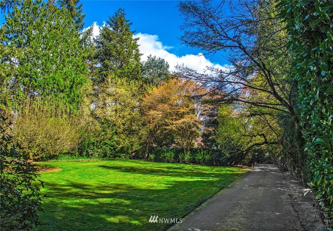 4312 Hunts Point Road Hunts Point, WA 98004 - Photo 1 of 19