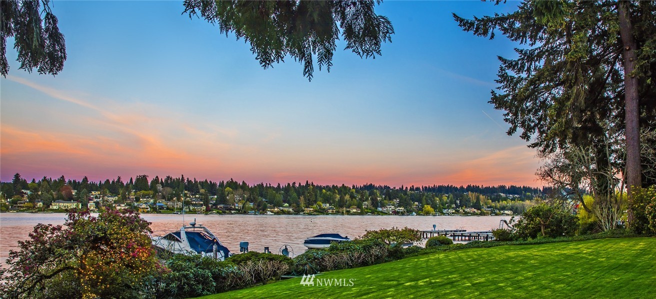 4312 Hunts Point Road Hunts Point, WA 98004 - Photo 12 of 19