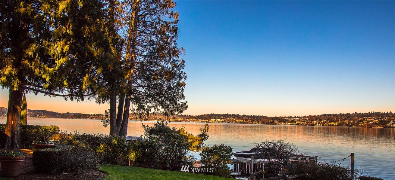 4312 Hunts Point Road Hunts Point, WA 98004 - Photo 13 of 19