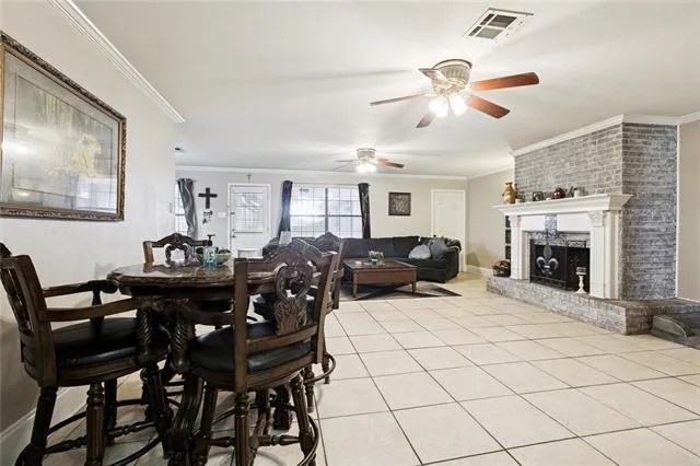 $259,900 | 7030 Lake Barrington Drive, New Orleans, LA 70128