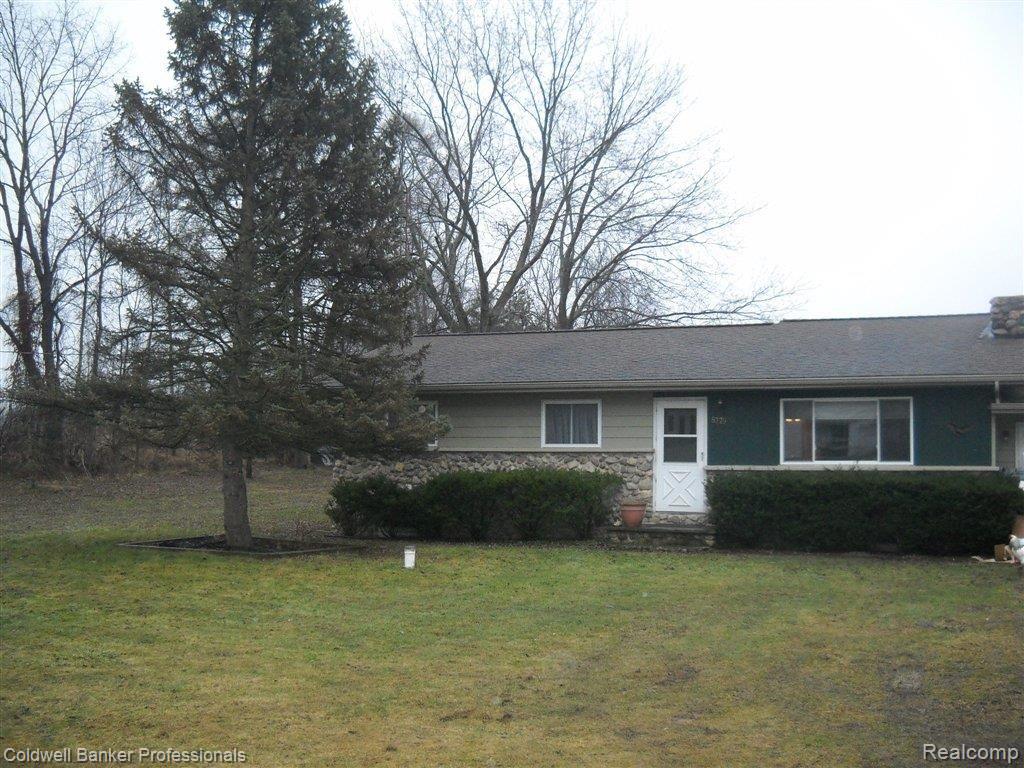 8379 West Rolston Road Linden, MI 48451 - Photo 1 of 11 Front 1