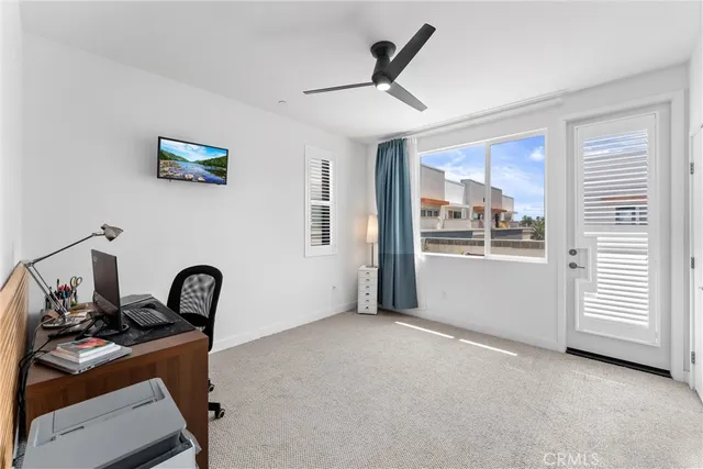 $770,000 | 206 Alamo Court, Long Beach, CA 90802