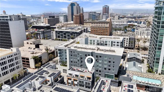 $770,000 | 206 Alamo Court, Long Beach, CA 90802