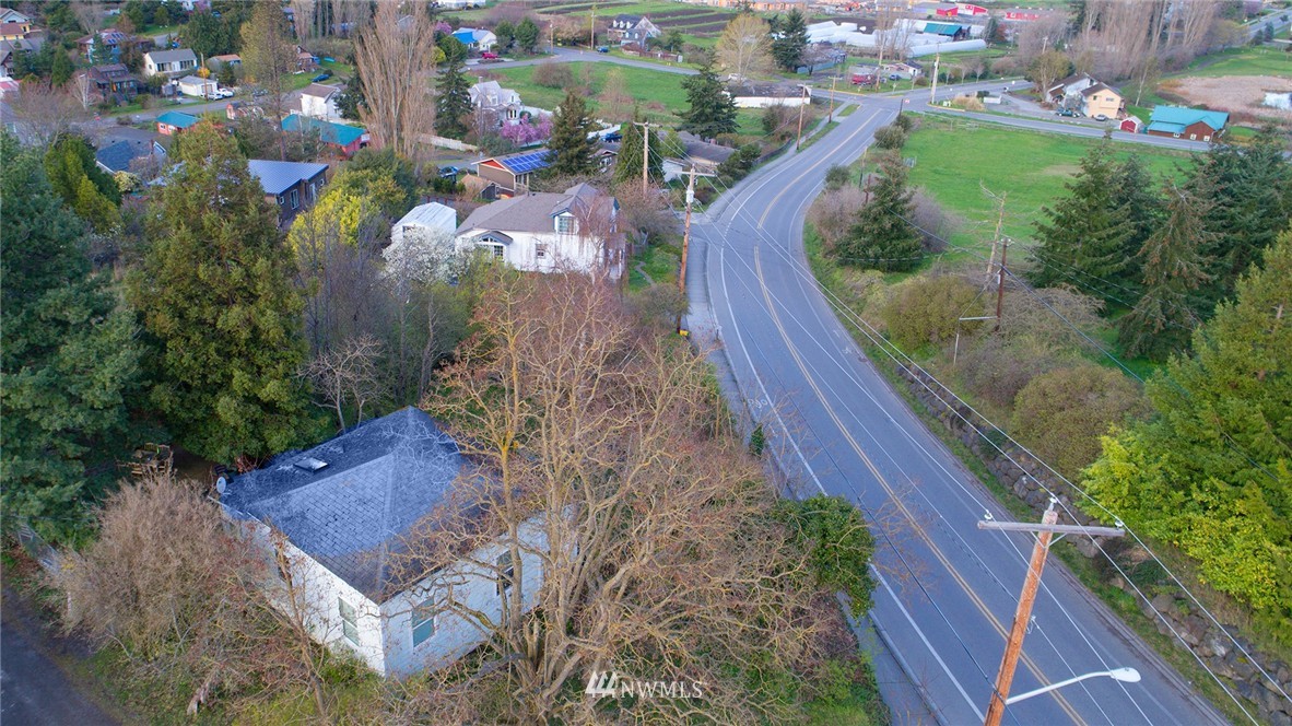 308 Discovery Road Port Townsend, WA 98368 - Photo 1 of 25 Gallery Image 1
