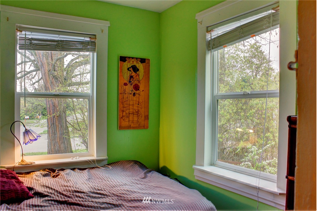 308 Discovery Road Port Townsend, WA 98368 - Photo 17 of 25 Gallery Image 17