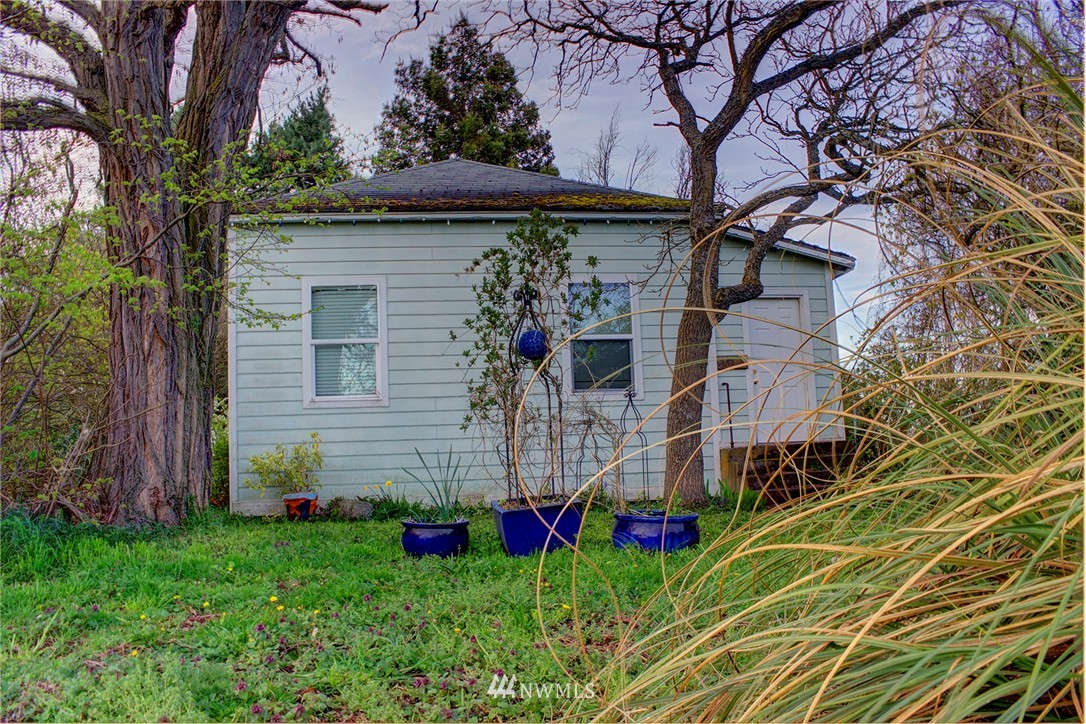 308 Discovery Road Port Townsend, WA 98368 - Photo 7 of 25 Gallery Image 7