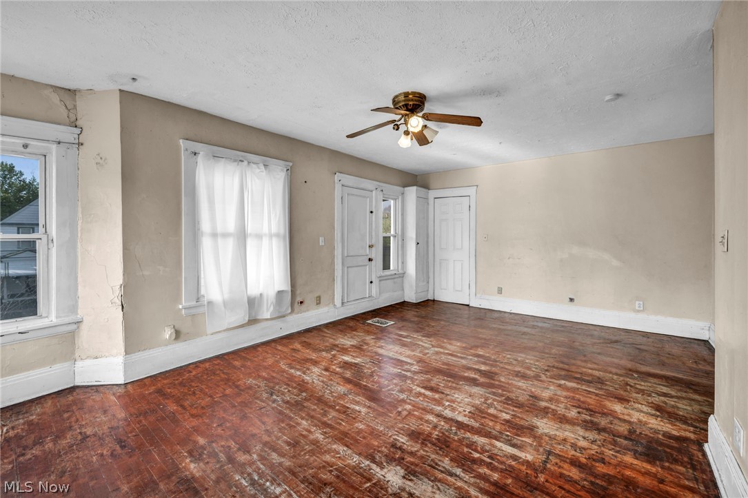3408 Riverside Avenue Cleveland, OH 44109 - Photo 26 of 40