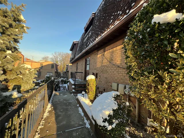 $4,000 | 61-19 232nd Street | Oakland Gardens