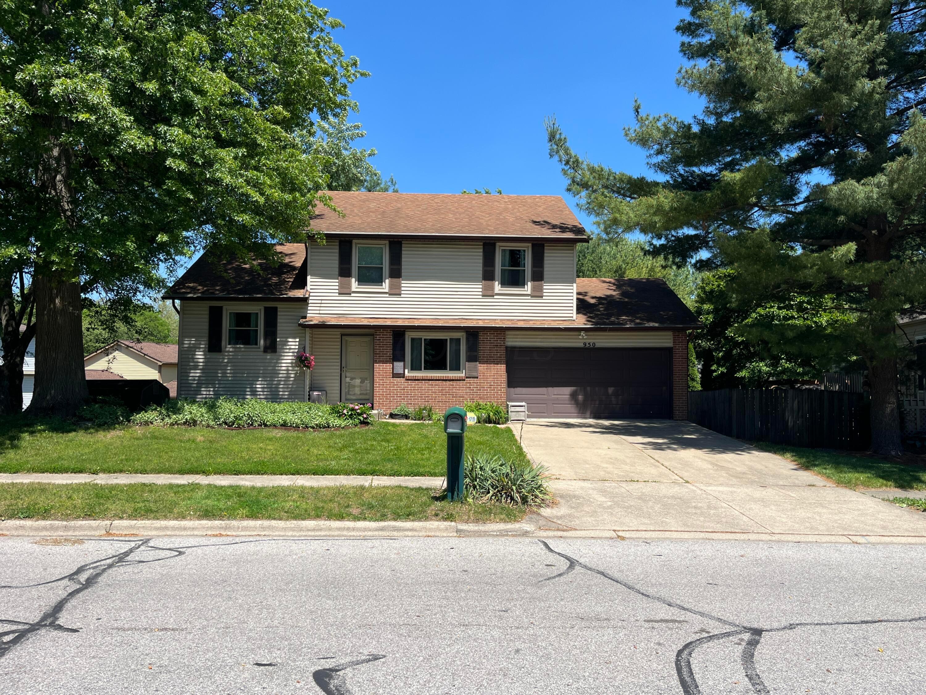 950 Ridenour Road Columbus, OH 43230 - Photo 2 of 59 IMG_4928