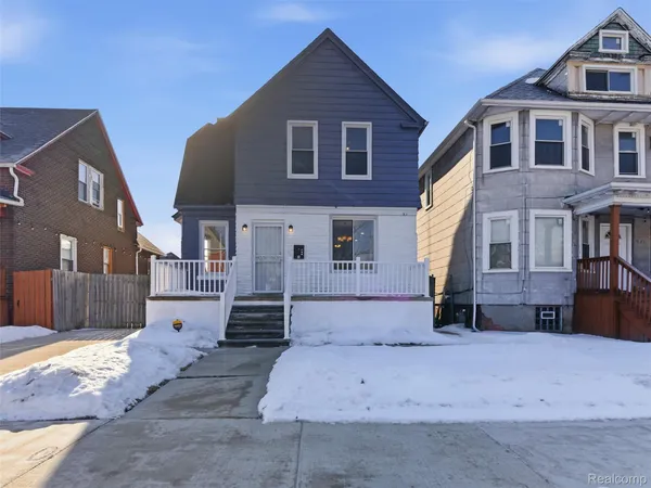 $275,000 | 713 Clairmount Avenue, Detroit, MI 48202
