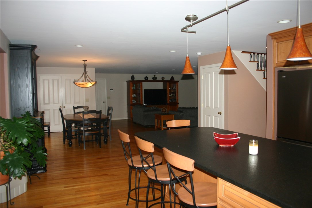 333 River Road Lincoln, RI 02865 - Photo 8 of 18