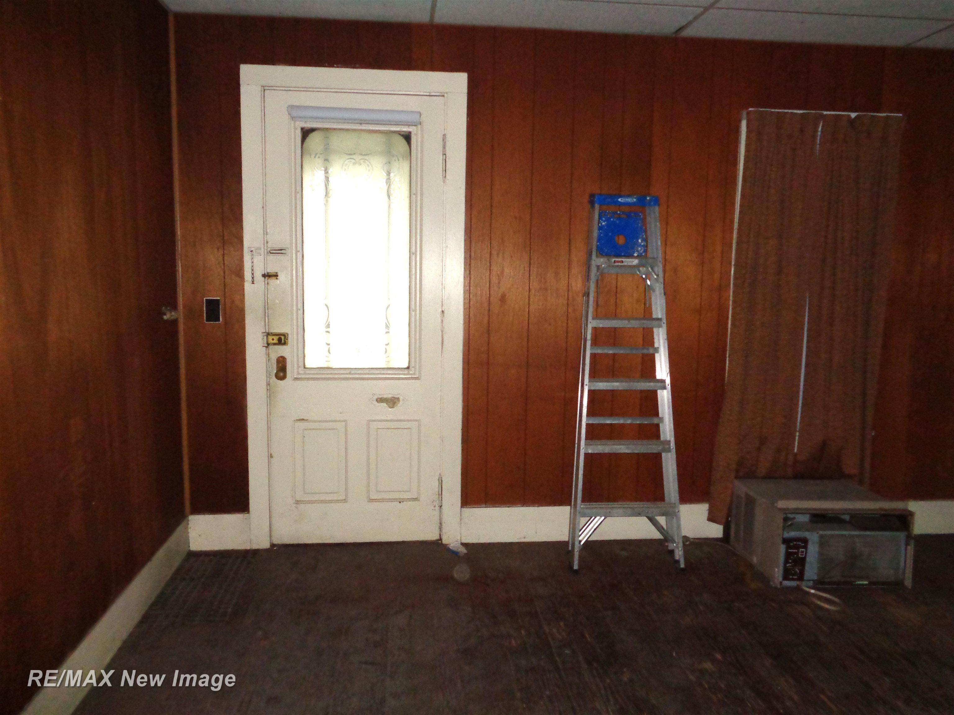2023 3rd Street Bay City, MI 48708 - Photo 8 of 23 50147431-d74c32db-5cb1-4867-9818-6c2fb58e68b9.JPG