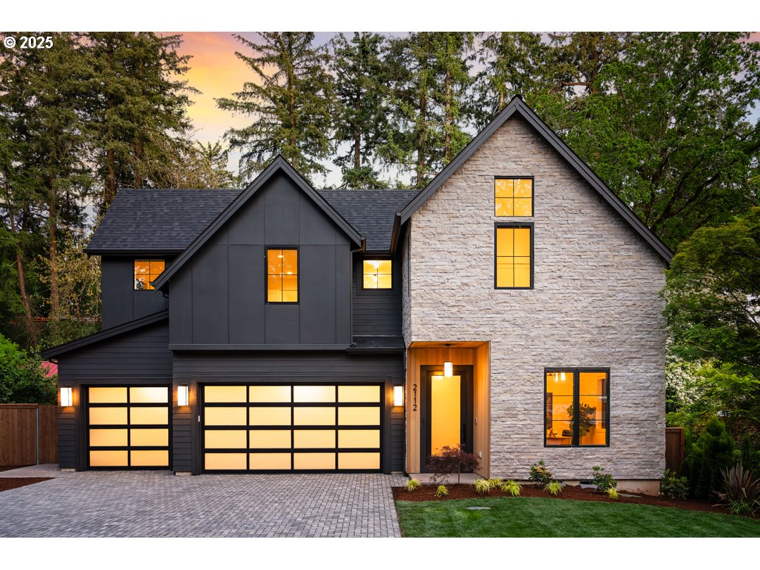 2112 Ridgewood Road Lake Oswego, OR 97034 - Photo 1 of 29 Gallery Image 1