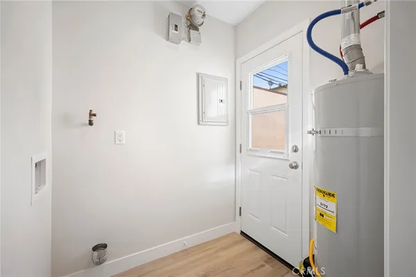 $2,250 | 417 Riverdale Drive, Unit 415C, Glendale, CA 91204