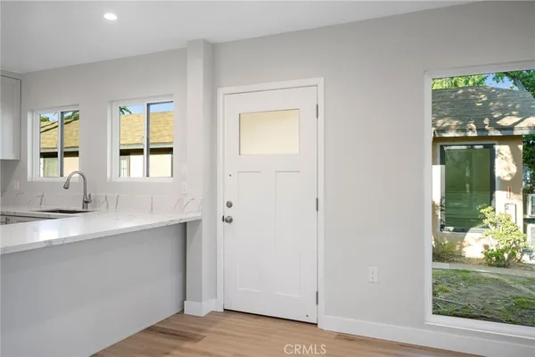 $2,250 | 417 Riverdale Drive, Unit 415C, Glendale, CA 91204