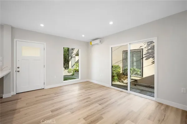 $2,250 | 417 Riverdale Drive, Unit 415C, Glendale, CA 91204