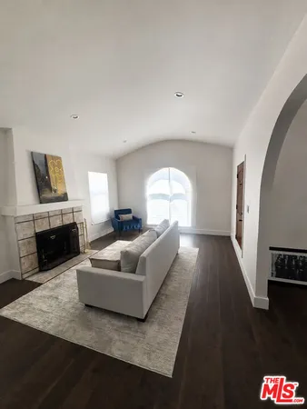 $4,999 | 5337 Deane Avenue, Los Angeles, CA 90043