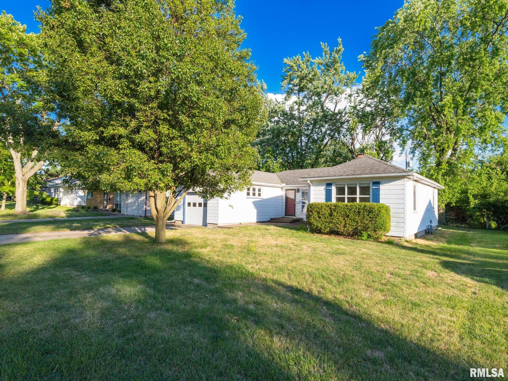914 West Ridge Road Peoria, IL 61614 - Photo 1 of 34 Gallery Image 1