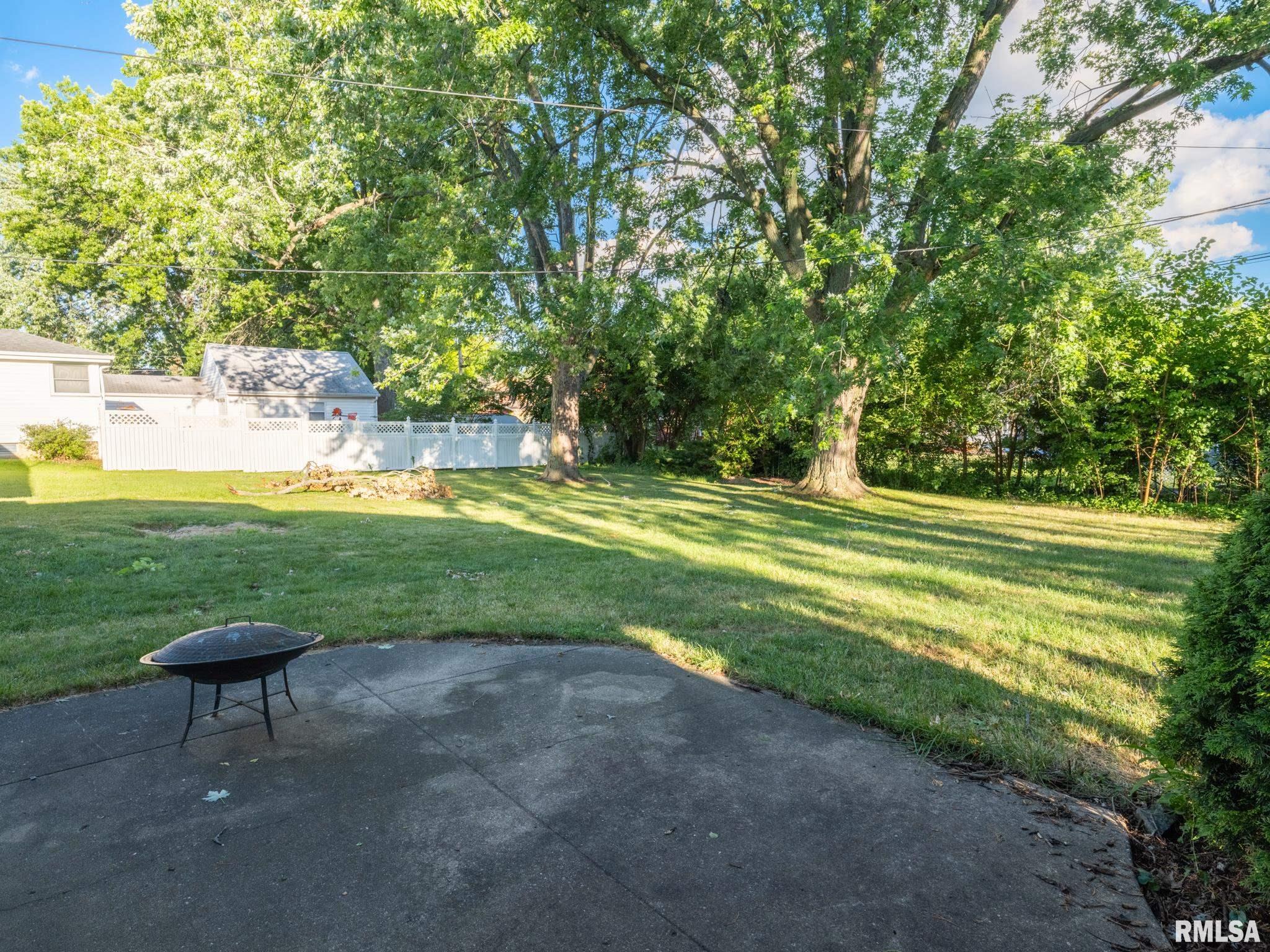 914 West Ridge Road Peoria, IL 61614 - Photo 29 of 34 Gallery Image 29
