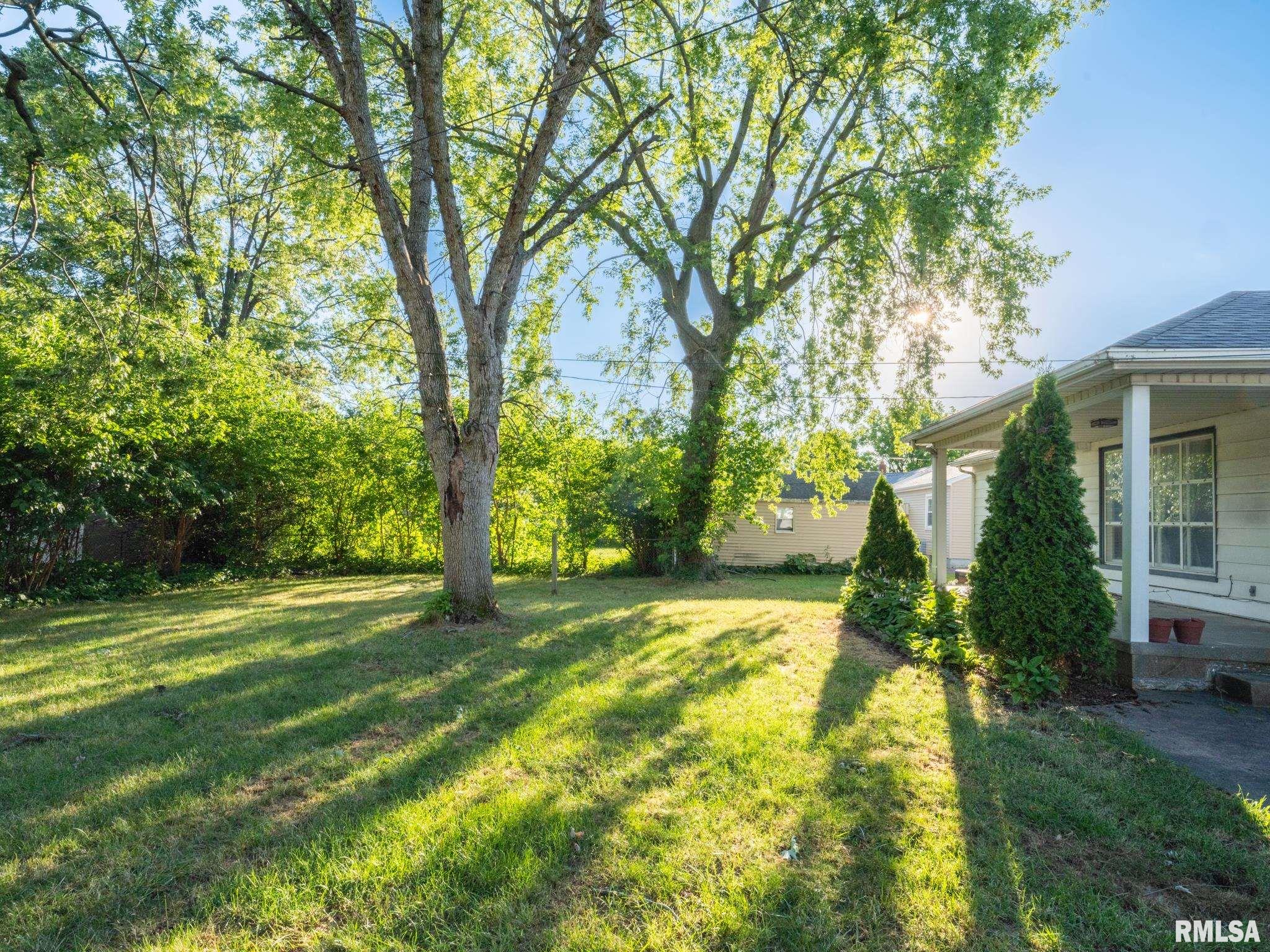 914 West Ridge Road Peoria, IL 61614 - Photo 30 of 34 Gallery Image 30