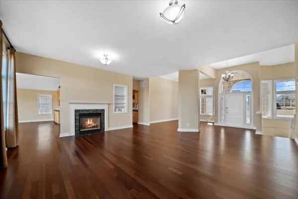 $1,099,900 | N37W22910 Wyndemere Drive, Pewaukee, WI 53072