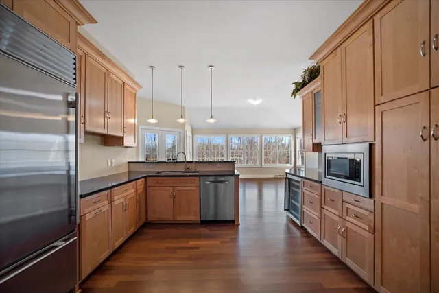 $1,099,900 | N37W22910 Wyndemere Drive, Pewaukee, WI 53072