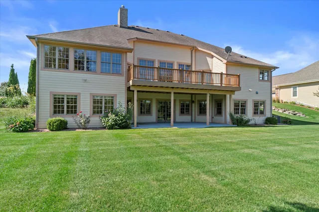 $1,099,900 | N37W22910 Wyndemere Drive, Pewaukee, WI 53072