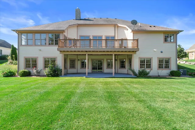 $1,099,900 | N37W22910 Wyndemere Drive, Pewaukee, WI 53072