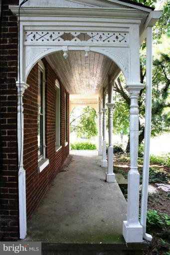 112 Biesecker Road York, PA 17408 - Photo 4 of 20 Exterior (General)