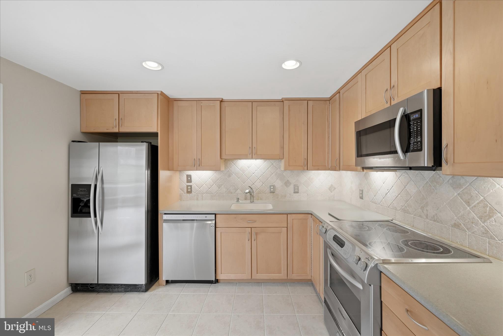 2199 Logmill Road Haymarket, VA 20169 - Photo 16 of 80 Kitchen